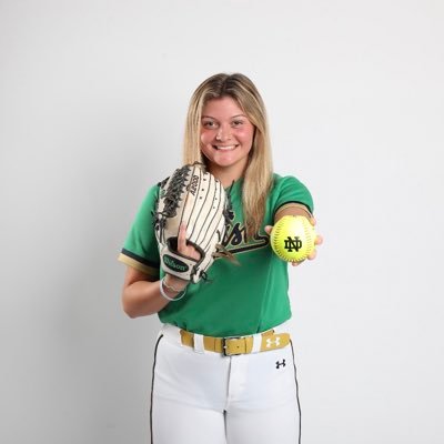 @NDsoftball signee☘️/Louisville Sluggers 18u Huecker🥎