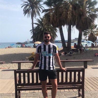 DavidMartin98's profile picture. 