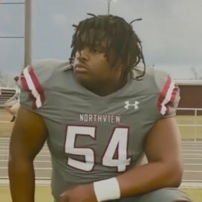 🏈 RG/DT🥞5’11👀 270 |Christ follower| C/O 2024 Cell: 2514727583