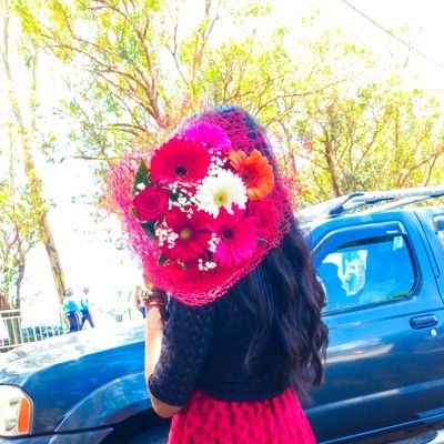 Darshinee_01's profile picture. Glowing💎
MAN.UTD♥️💯 
Ig: darshinee.ujr