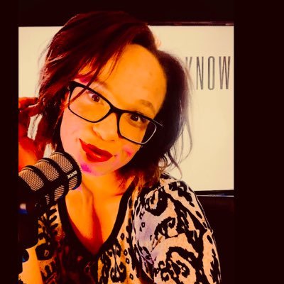 Writer, Producer & Personality 👩🏽💻🎧🎙️✨ Multi-HyphenateCreative💃🏽✨ Community Builder🏗🌇✨ Master Healer 👩🏽⚕️✨