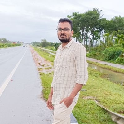 KannanSathish2's profile picture. காதல் பிரிவு ஒன்றும் பெரிய வலியில்லை என்னை தெரியாதது போல் நீ நடந்து கொள்வது தான் காதலில் பெரிய வலி...