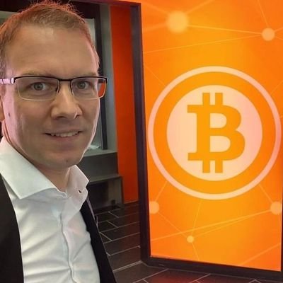 Senior account manager at Forex/Bitcoin/Binary/ cryptocurrency investment. Expert USA Trader.🇺🇸🇬🇧🇦🇪