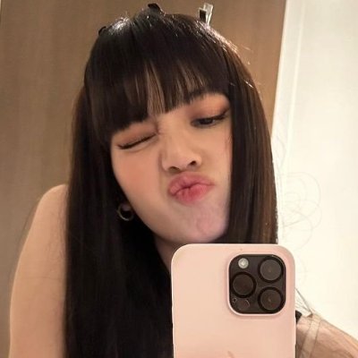 lalisaslowly Profile Picture