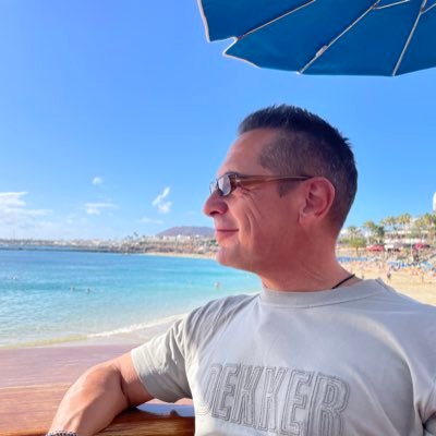 Luciano__A's profile picture. “non ti curar di loro ma guarda e passa”