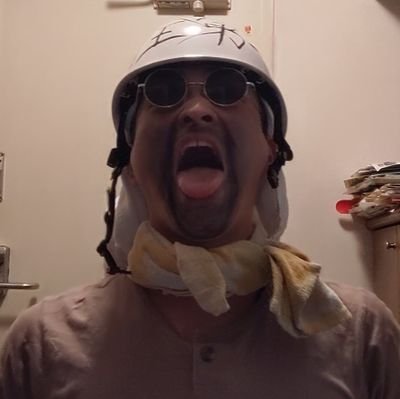 ryuho69's profile picture. ユニット紅芋タルト人
タイタンの学校4期・6期/ユーチューブやってます。https://t.co/3Hj8Jaw8oX
学者とは自己申告制の時代