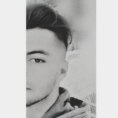 amir_m_h_02's profile picture. 𝑩𝒍𝒂𝒄𝒌 𝒍𝒐𝒗𝒆𝒓 🖤