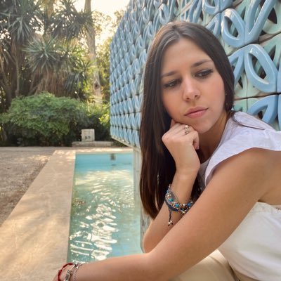 25. Maestra de Ed. Primaria👩🏻🏫/ Por y para siempre, LDSCNC./ Con cada decisión que tomamos, también estamos renunciando a otros caminos, a otras vidas.