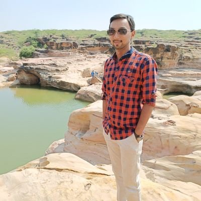 Passion For Traveling🚙🚆✈️
Nature lover💕
Firm Believer Of Sanatan Dharm🔱🕉️