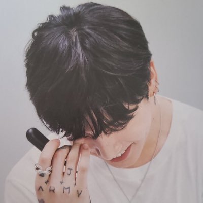 28 - Euphoria enthusiast 🌸 „Do remember they can’t cancel the spring“ 🥺💜 20181016 | 20190601 |20190602 영원히 방탄소년단 💜 fan account