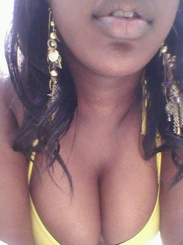 _KaRenee's profile picture. I may suffer from a multiple personality disorder #TeamFollowBack #TeamOneMillion