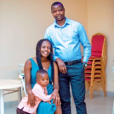 MUCYOBosco42's profile picture. 