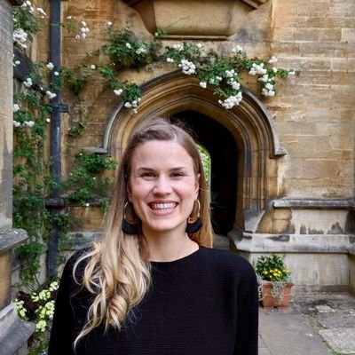 Junior research fellow @magdalenoxford @oxfordhistory. Early modern cultural & intellectual history; history of science & religion; history of astrology 💫🌜