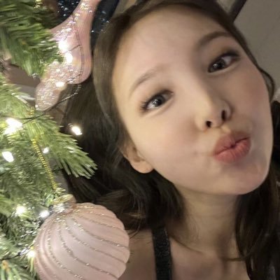cookiicashout's profile picture. ૮₍ ๑ ◞ . ◟₎ა ：she / her ♡︎ - alt @cokiicashout - collecting proofs #cookieistrusted !!