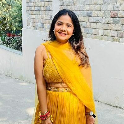 mj_mannat's profile picture. |An amateur at living life|Book-Nerd| 🌈