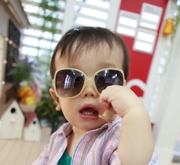 2010年8月に男の子を出産しました！
神奈川出身ですが、育ちは北海道札幌。仕事で半年ほど福岡にも住んでました。楽しみながら子育てできたらいいなと思っています。