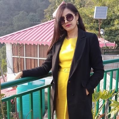 Harpreet25_'s profile picture. A person with a positive attitude is like a fruit of all seasons. He is always welcome.🌹.                       Fine Art Teacher