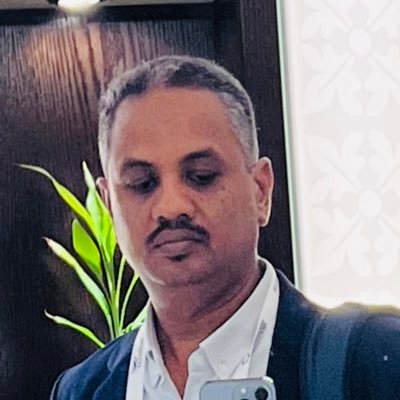 motwli's profile picture. Father, entrepreneur, MBA