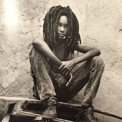 Pass Me a Joint..
Locs Enthusiast | 365 Days Stoner | African Child 🌴 | I FOLLOW BACK
•Manners&Respects•🇯🇲🇳🇬🇺🇸