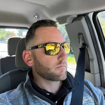 MattLaNeve32's profile picture. 