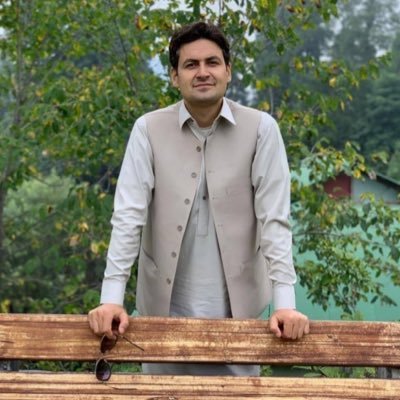 Love reading books, peace activist, broadcaster at Radio Pakistan Peshawar