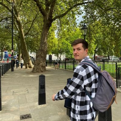 @lepoint, ex- @lequipe formé au @Cuej_info | j'écris pas ce que je pense mais je pense ce que je dis