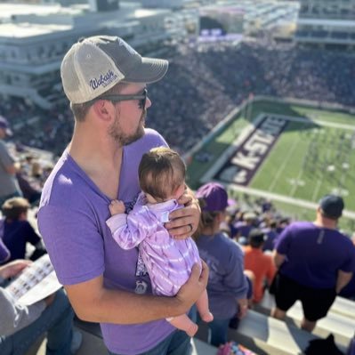 K-state Superfan. Joined to follow All things EMAW. my only purpose is to gas up every player, coach, recruit, and fan that reps the Purple and White. Go Cats!