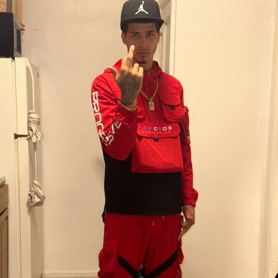 AngelSi36122491's profile picture. 