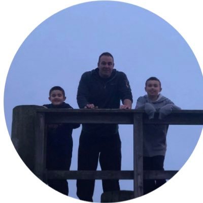 tho56056493's profile picture. Electrician