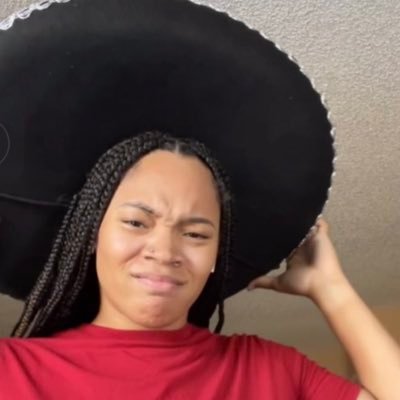 ChXOell's profile picture. 