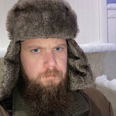 loopedthoughts's profile picture. Crucial oaf