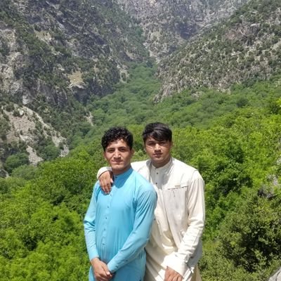 دوه ورځې ژوند دی په خانده یی تیر کړې په خفګان نه ارزې
❤❤❤
Kifayat KarimZay