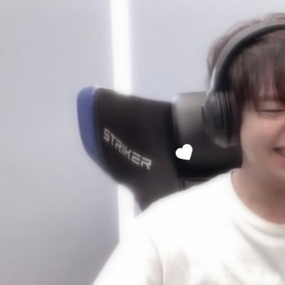 arokhsj__00__oo's profile picture. あいどるしてるありおかくんがすき👦🏻🫰🏻