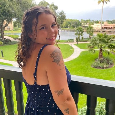 _hannahreneeee's profile picture. treat people with kindness❤️ she/her/hers