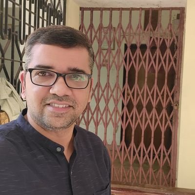 Former entrepreneur | Curious | Atheist | Biryani khor | Digital transformation & Ecomm chap | Movies, Music & nostalgia keep me alive
