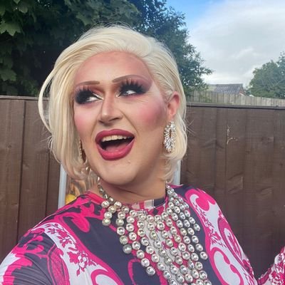 Pour yourself a glass!
South Wales Drag Queen, properly tall, pretty from a distance
Mental Health Advocate