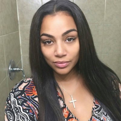 Jennife74032811's profile picture. 