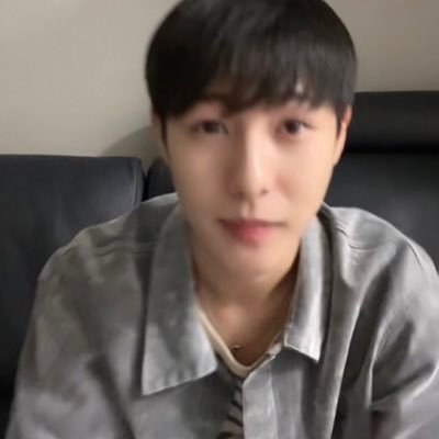 #런쥔