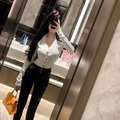 ee754027's profile picture. 