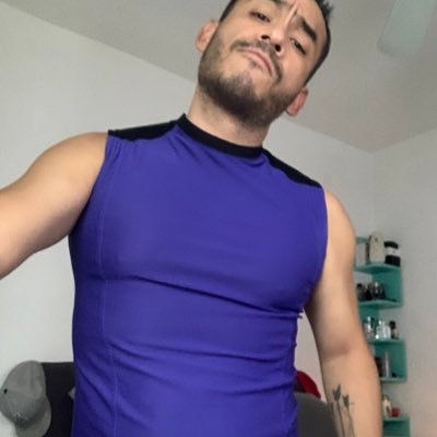 cpkarls's profile picture. los tropiezos de la vida son los que nos hacen más cabrones y culeros... norteño de nacimiento foreveravailable :p