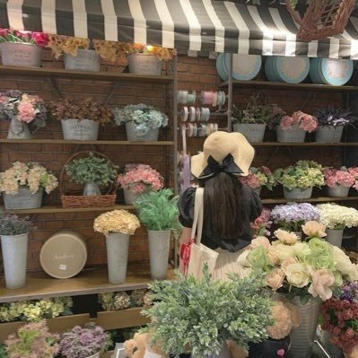 raandokmaii's profile picture. กลิ่นดอกไม้จะหอมติดมือผู้ให้เสมอ