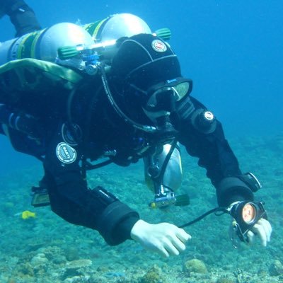 日本人男性初のGlobal Underwater Explore インストラクター（スキューバダイビング）無言フォロー失礼します。  潜水士/ 高圧ガス保安協会 乙種機械/薬剤師/総合旅行業務取扱管理者/スペイン語検定4級/FP3級/日商簿記3級/サッカー/ITパスポート/情報セキュリティマネジメント