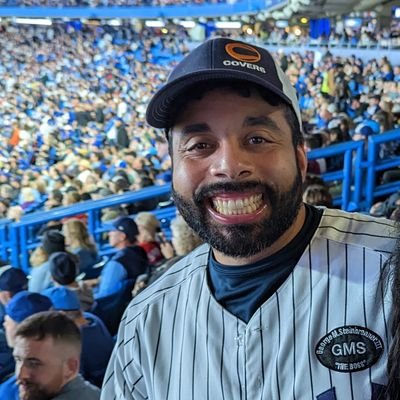 Content Operations Manager @Covers.
Scotian-born NY sports fanatic. Obsessed with animal memes — and real animals.
I write things once in a while too.