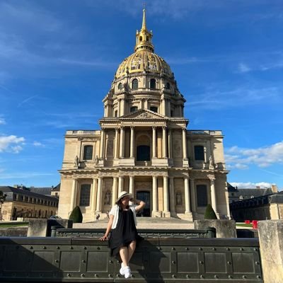 ianne_jen's profile picture. // the purple butterfly // wonderer // solivagant 🤝 fernweh
#forever25