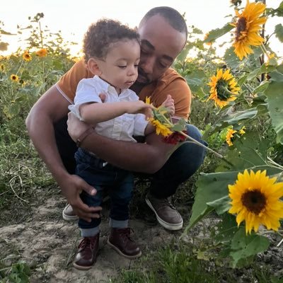 Jaren_Durham's profile picture. 👑 Husband. 💙 Father. 🏈 Football Coach. 🥊 Boxing Enthusiast.