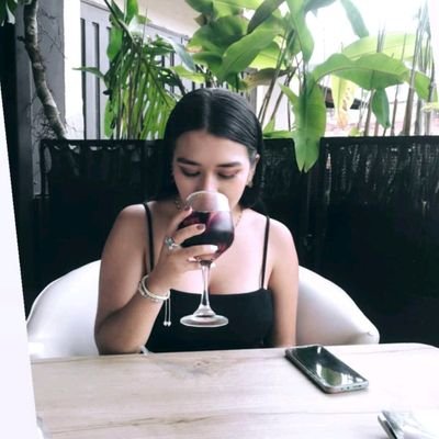 ElianaGP18's profile picture. 