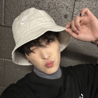spin off: mars โกโs hwa ๐ผ new world (@hwainb0w) 's Twitter Profile