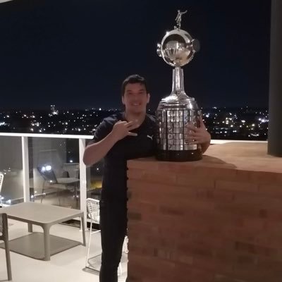 La evolución del día a día... El tema no es caer 1000 veces sino levantarse 1001 y seguir y seguir! Amante de los deportes, pintado de 🤍🖤🤍