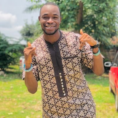 || Computer scientist ||
Graphics designer ||
Web developer ||
||ARSENAL FC fan .