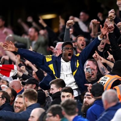 Clock end loyal 🔴⚪
Over land and sea and Leicester